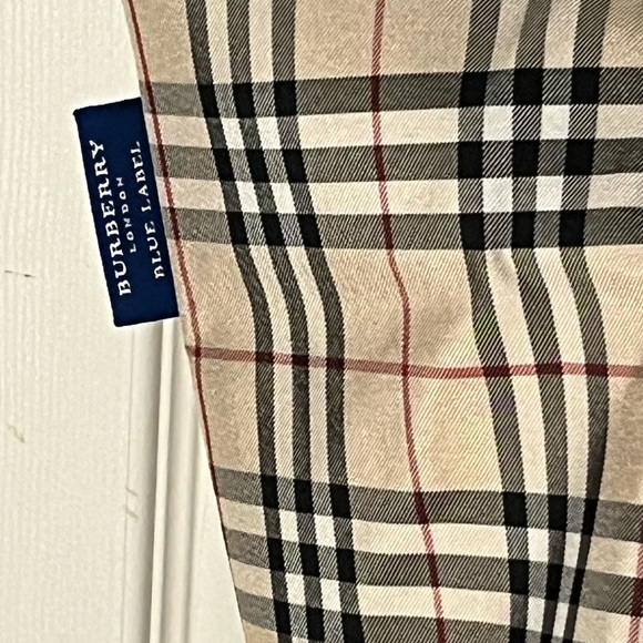 Burberry nylon carryall tote !!! - Picture 3 of 4